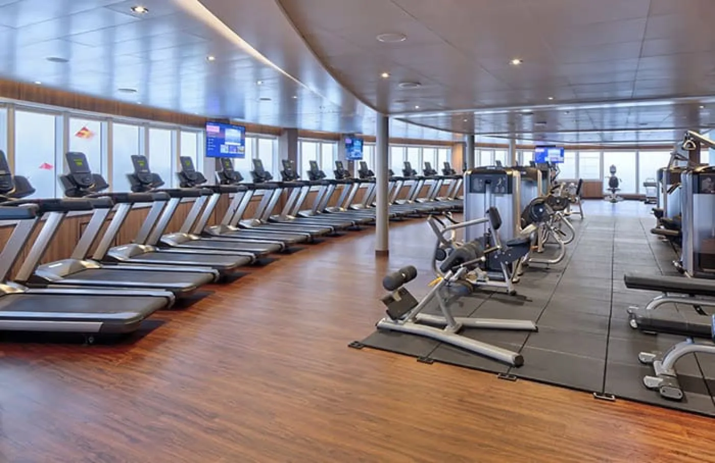 Aan boord van de ms Rotterdam